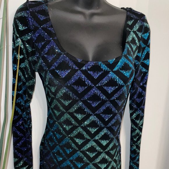 Long Sleeve Velvet Dress - Picture 3 of 6